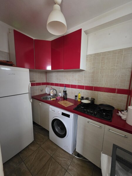 Policlinica Titan, 10 minute metrou, pe Prisaca Dornei, bloc reabilitat,